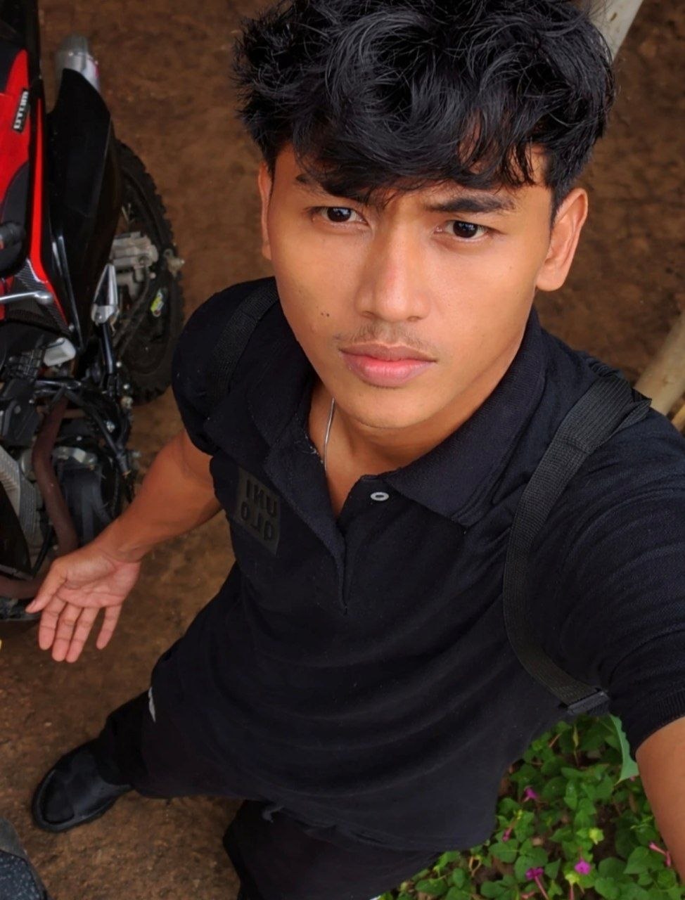 Foto Profil user SLOTBOM77 : Gas Main PG Soft & JILI dari HP | Ringan di RAM