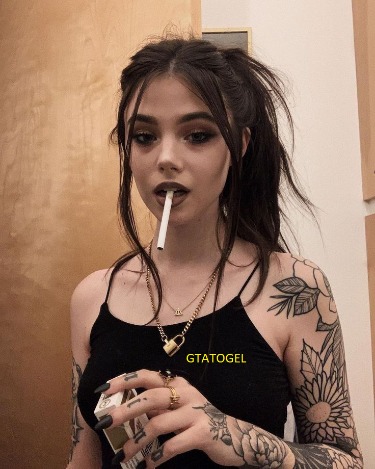 Layarkaca21